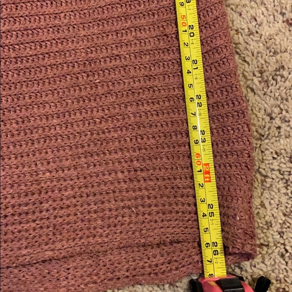 Sweater - Picture 6 of 7